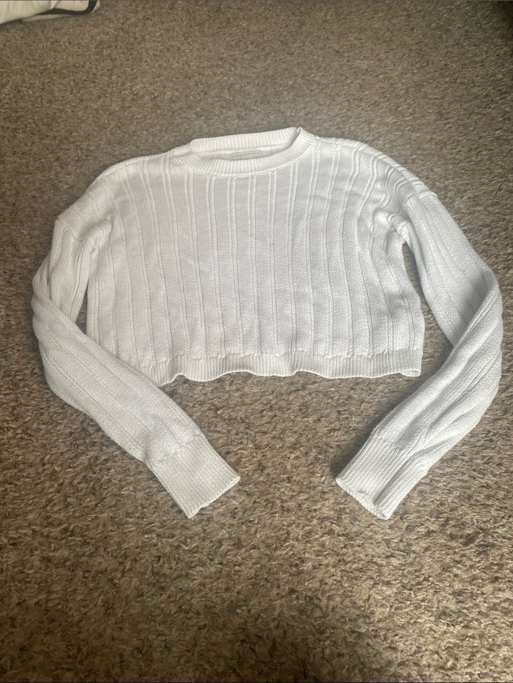 Aeropostale White Cropped Ribbed Crewneck Sweater